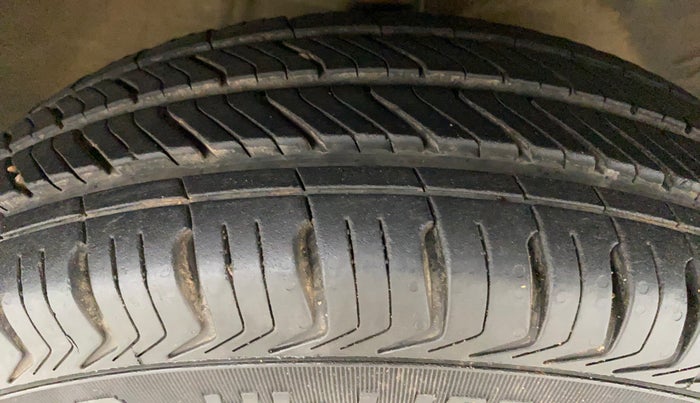 2013 Maruti Alto 800 VXI, Petrol, Manual, 55,292 km, Right Front Tyre Tread