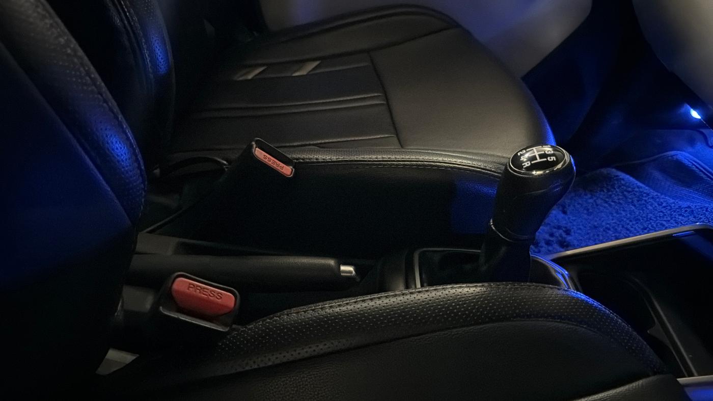 2017 Maruti IGNIS ALPHA 1.2, Petrol, Manual, 74,535 km, Gear Lever