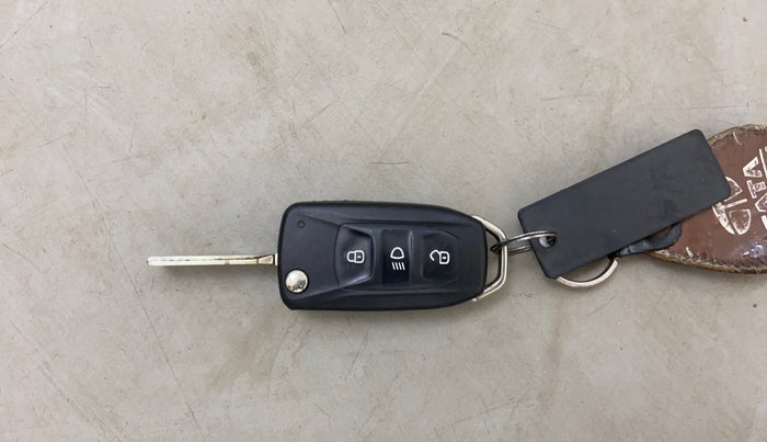 2021 Tata Tiago XT PETROL, Petrol, Manual, 24,537 km, Key Close Up