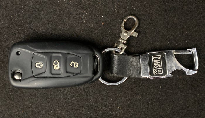 2015 Tata Zest XMA QUADRAJET 90PS, Diesel, Automatic, 65,422 km, Key Close Up