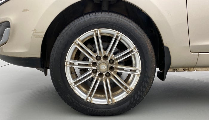 2015 Tata Zest XMA QUADRAJET 90PS, Diesel, Automatic, 65,422 km, Left Front Wheel