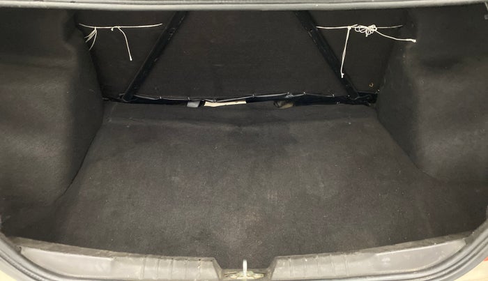 2015 Tata Zest XMA QUADRAJET 90PS, Diesel, Automatic, 65,422 km, Boot Inside