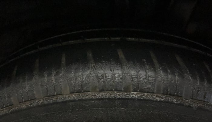 2017 Hyundai Grand i10 MAGNA 1.2 KAPPA VTVT, Petrol, Manual, 39,704 km, Left Rear Tyre Tread