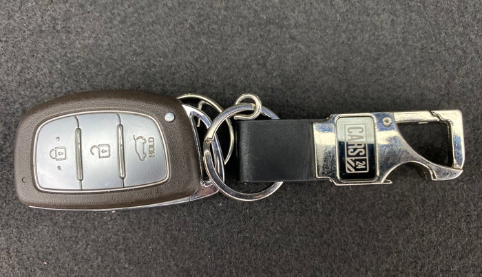2015 Hyundai Elite i20 SPORTZ (O) 1.2, Petrol, Manual, 40,821 km, Key Close Up