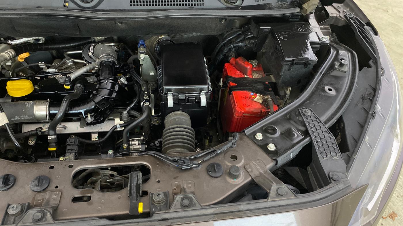 2023 Nissan MAGNITE XV Premium AMT, Petrol, Automatic, 38,936 km, Engine View - Left