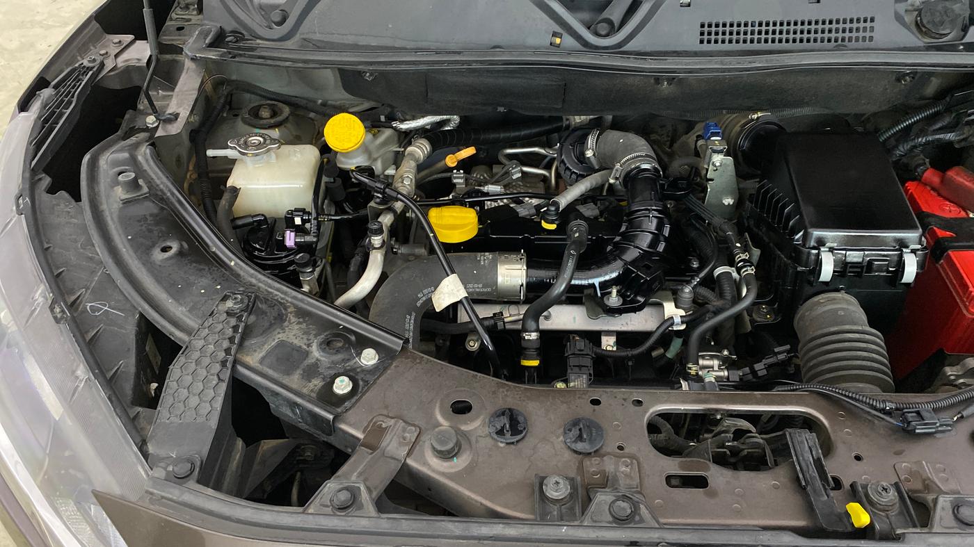 2023 Nissan MAGNITE XV Premium AMT, Petrol, Automatic, 38,936 km, Engine View - Right