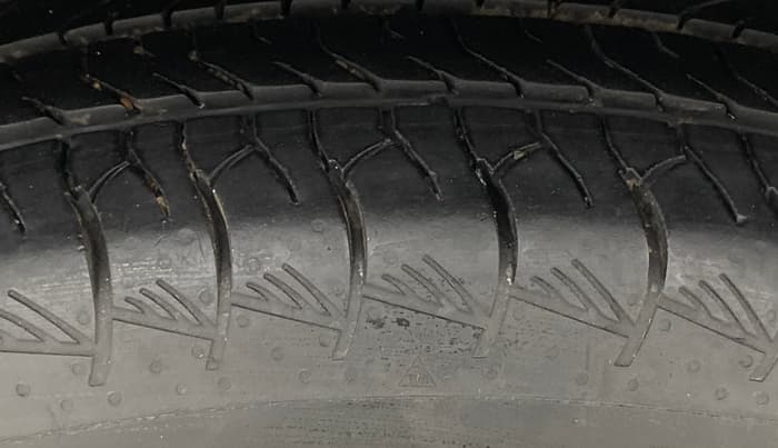 2023 Maruti Grand Vitara ZETA SMART HYBRID AT, Petrol, Automatic, 33,978 km, Right Rear Tyre Tread