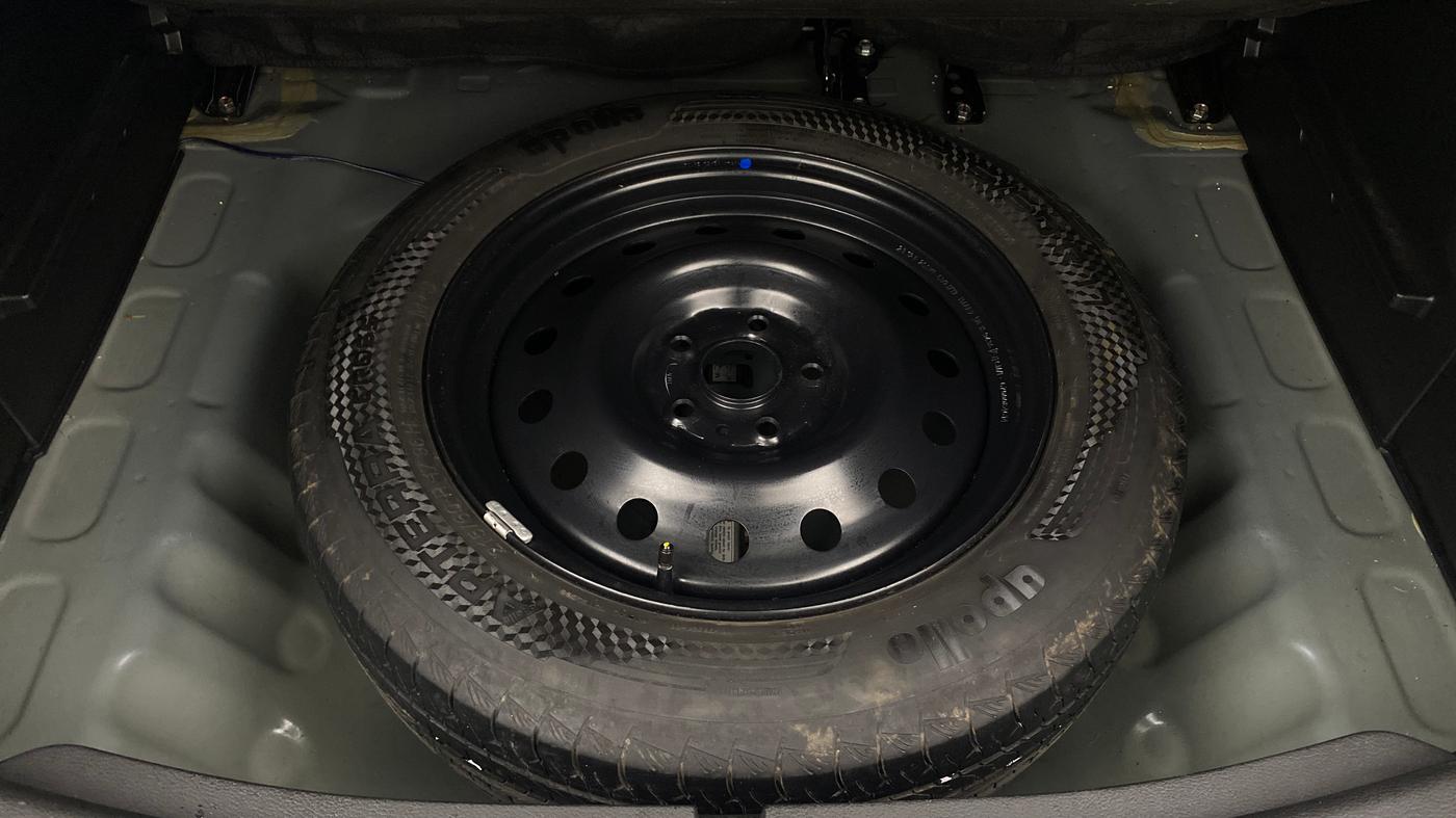 2023 Maruti Grand Vitara ZETA SMART HYBRID AT, Petrol, Automatic, 33,996 km, Spare Tyre