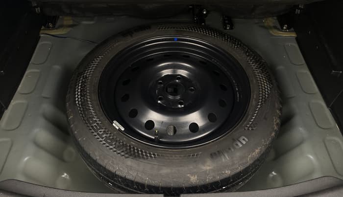 2023 Maruti Grand Vitara ZETA SMART HYBRID AT, Petrol, Automatic, 33,978 km, Spare Tyre