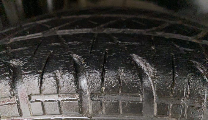 2012 Maruti Swift VDI, Diesel, Manual, 1,14,726 km, Right Rear Tyre Tread