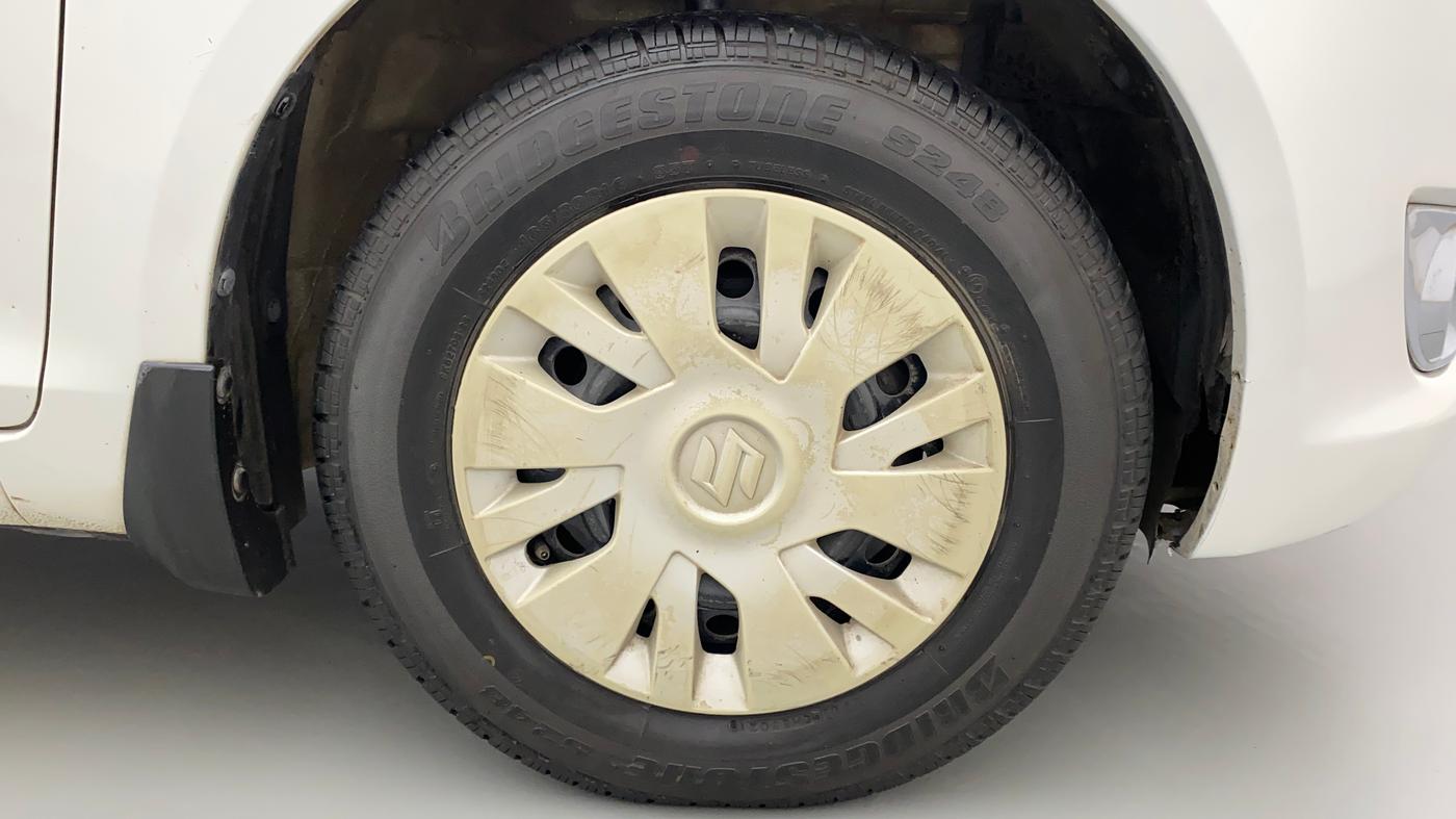 2012 Maruti Swift VDI, Diesel, Manual, 1,14,726 km, Right Front Wheel