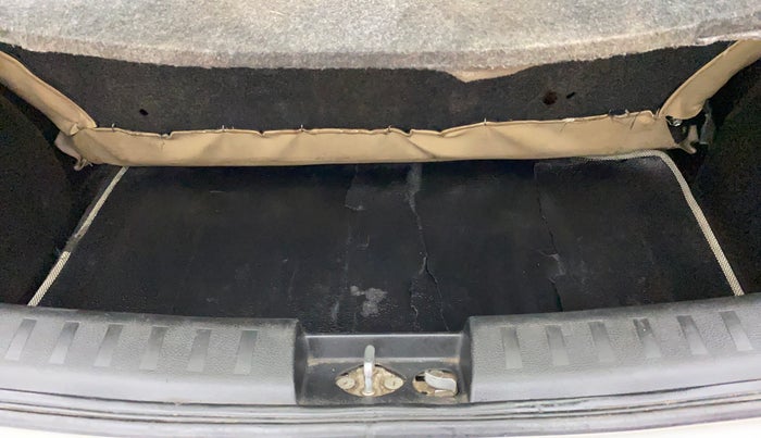 2012 Maruti Swift VDI, Diesel, Manual, 1,14,726 km, Boot Inside