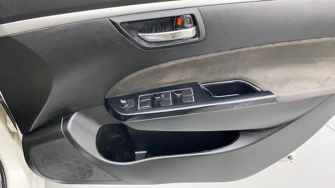 2012 Maruti Swift VDI, Diesel, Manual, 1,14,726 km, Driver Side Door Panels Control