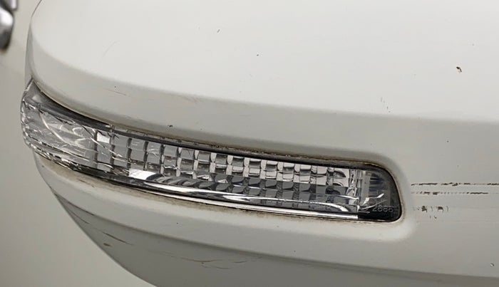 2012 Maruti Swift VDI, Diesel, Manual, 1,14,726 km, Right rear-view mirror - Indicator light has minor damage