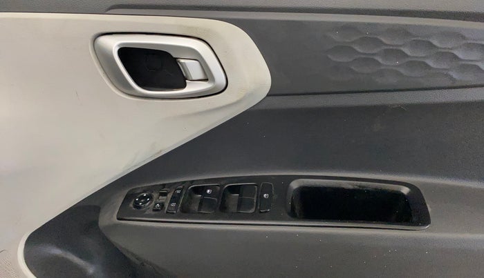 2023 Hyundai GRAND I10 NIOS SPORTZ 1.2 KAPPA VTVT CNG, CNG, Manual, 57,011 km, Driver Side Door Panels Control