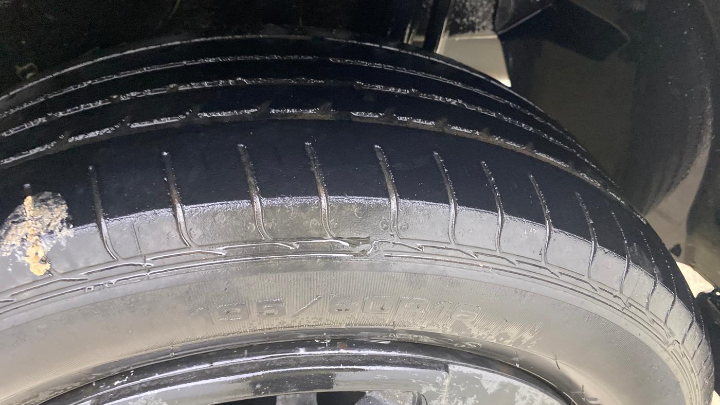 2019 Tata NEXON XM DIESEL, Diesel, Manual, 69,155 km, Left Rear Tyre Tread