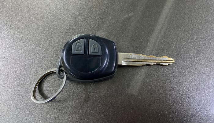 2015 Maruti Swift Dzire VXI, Petrol, Manual, 53,852 km, Key Close Up