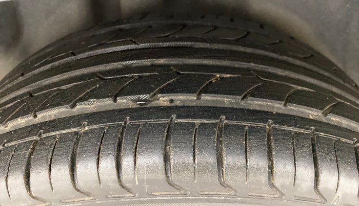 2018 Volkswagen Polo GT TSI 1.2 PETROL AT, Petrol, Automatic, 27,465 km, Right Rear Tyre Tread