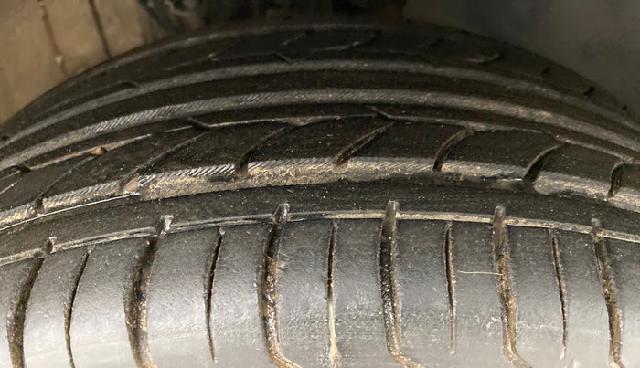 2018 Volkswagen Polo GT TSI 1.2 PETROL AT, Petrol, Automatic, 27,465 km, Right Front Tyre Tread