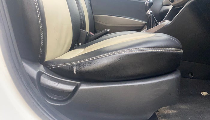 2015 Hyundai Grand i10 SPORTZ 1.2 KAPPA VTVT, Petrol, Manual, 71,243 km, Driver Side Adjustment Panel