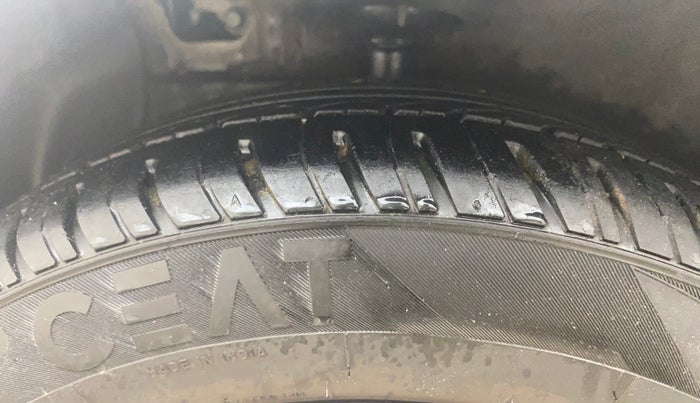 2015 Hyundai Grand i10 SPORTZ 1.2 KAPPA VTVT, Petrol, Manual, 71,243 km, Left Front Tyre Tread