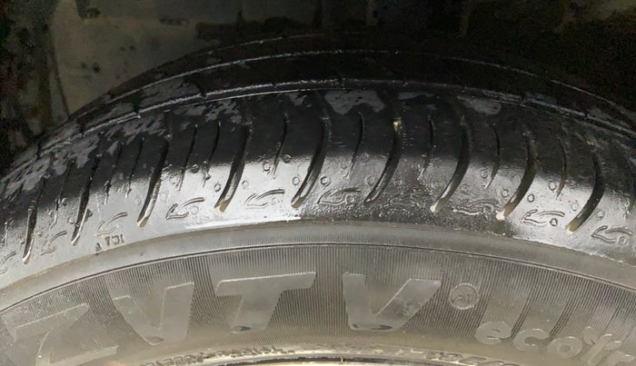 2014 Toyota Etios CROSS 1.2 G, Petrol, Manual, 86,449 km, Left Front Tyre Tread