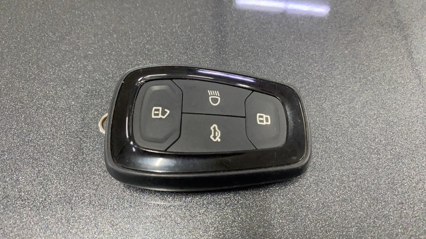 2024 Tata NEXON CREATIVE+ DCA 1.2 PETROL, Petrol, Automatic, 12,170 km, Key Close Up