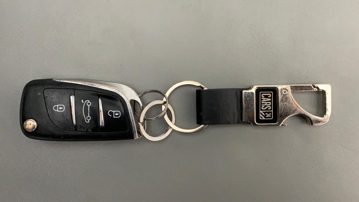 2019 Tata TIGOR REVOTRON XM (O), Petrol, Manual, 89,426 km, Key Close Up