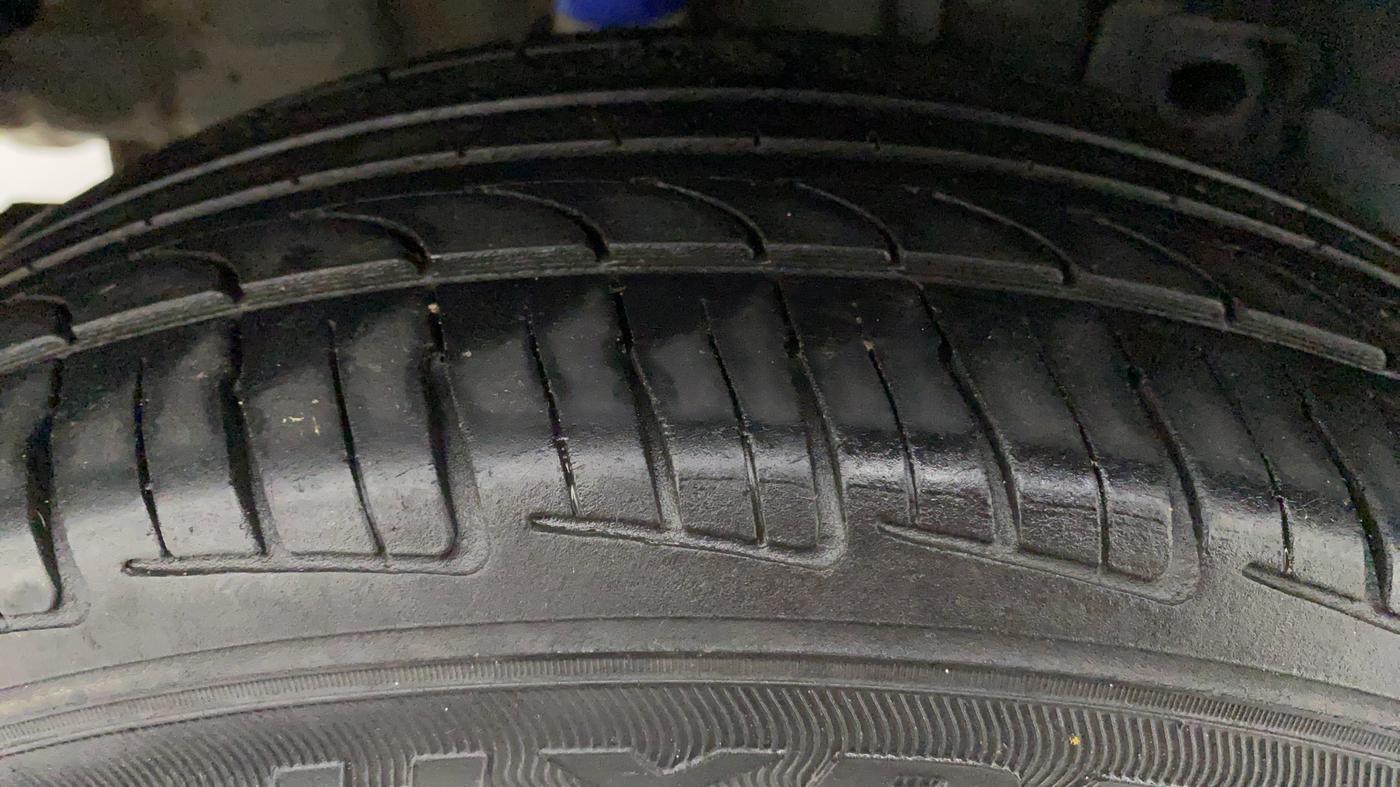 2019 Tata TIGOR REVOTRON XM (O), Petrol, Manual, 89,426 km, Right Rear Tyre Tread