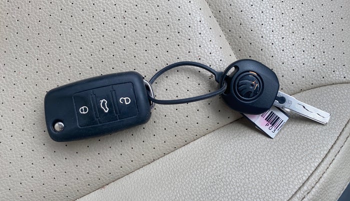 2017 Skoda Rapid STYLE 1.5 TDI AT, Diesel, Automatic, 83,221 km, Key Close Up