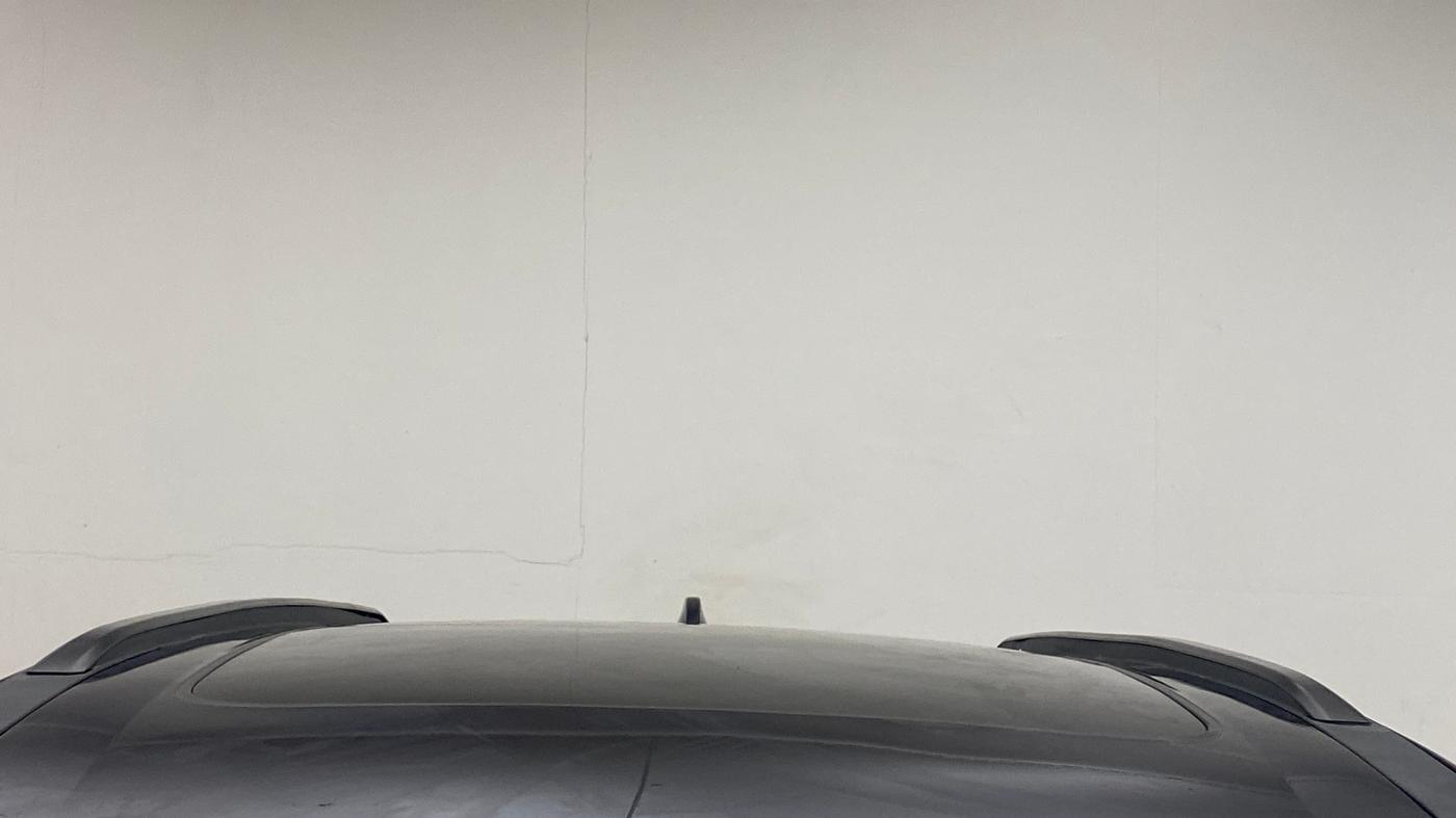 2023 Mahindra XUV700 AX 5 D AT 7 STR, Diesel, Automatic, 40,486 km, Moonroof/ Sunroof