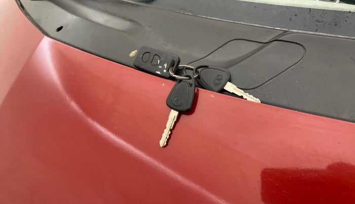 2015 Tata Nano TWIST XTA, Petrol, Automatic, 20,779 km, Key Close Up