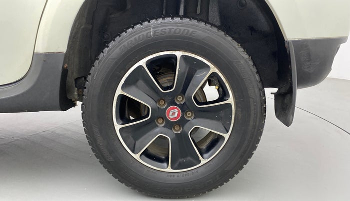 2016 Renault Duster 85 PS RXS MT DIESEL, Diesel, Manual, 52,851 km, Left Rear Wheel