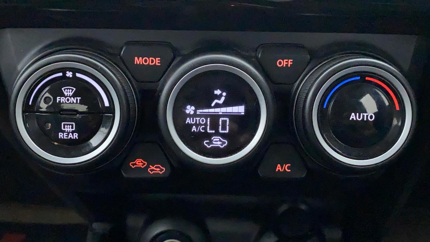 2020 Maruti Swift ZXI + AMT, Petrol, Automatic, 64,060 km, Automatic Climate Control