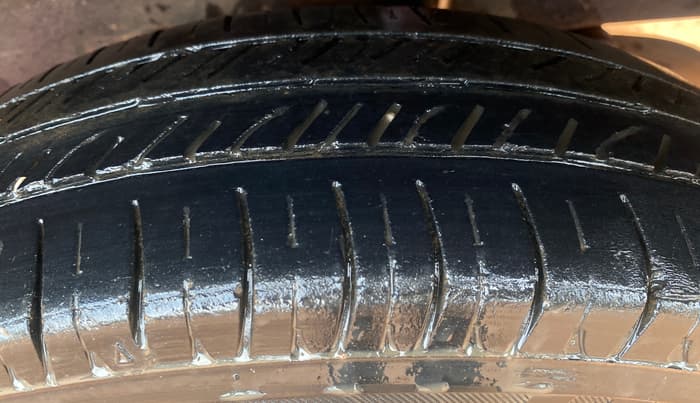 2017 Datsun Redi Go T (O), Petrol, Manual, 77,697 km, Left Rear Tyre Tread
