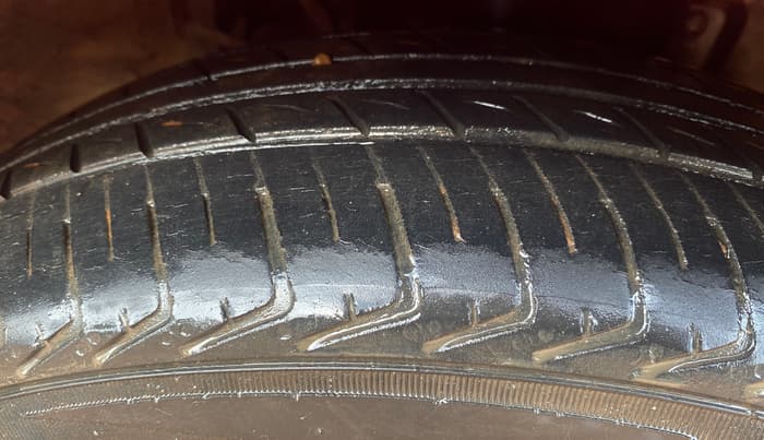 2017 Datsun Redi Go T (O), Petrol, Manual, 77,697 km, Right Front Tyre Tread