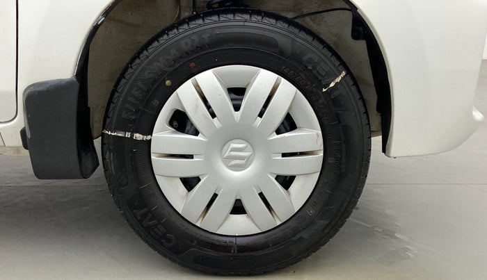 2021 Maruti Alto LXI CNG, CNG, Manual, 27,316 km, Right Front Wheel