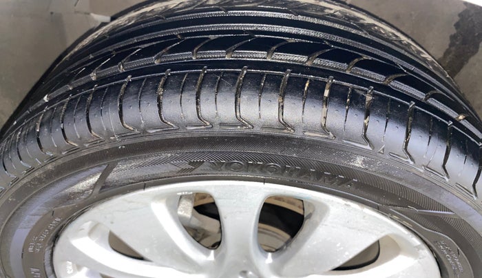 2018 Maruti Baleno ZETA CVT PETROL 1.2, Petrol, Automatic, 67,401 km, Left Front Tyre Tread