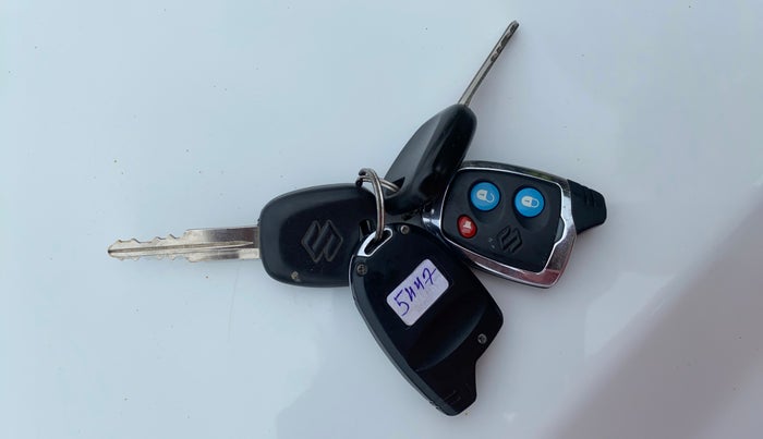 2017 Maruti Alto 800 LXI, Petrol, Manual, 35,043 km, Key Close Up