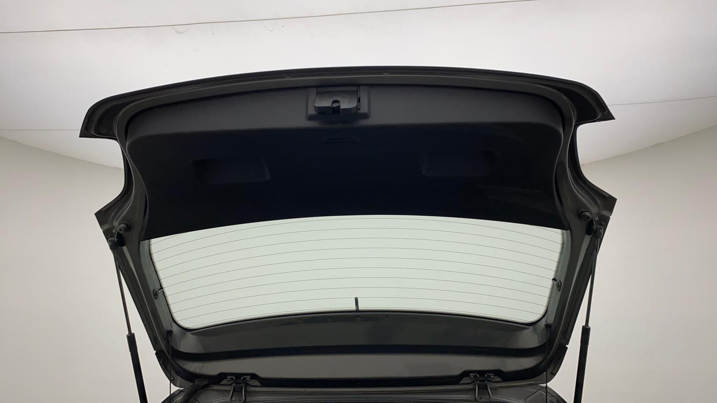 2014 Volkswagen Polo HIGHLINE1.2L, Petrol, Manual, 73,854 km, Boot Door Open