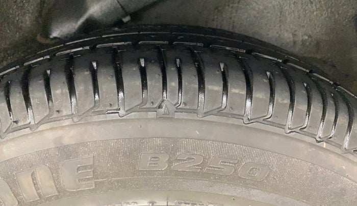 2013 Hyundai i10 ERA 1.1, Petrol, Manual, 54,947 km, Left Rear Tyre Tread