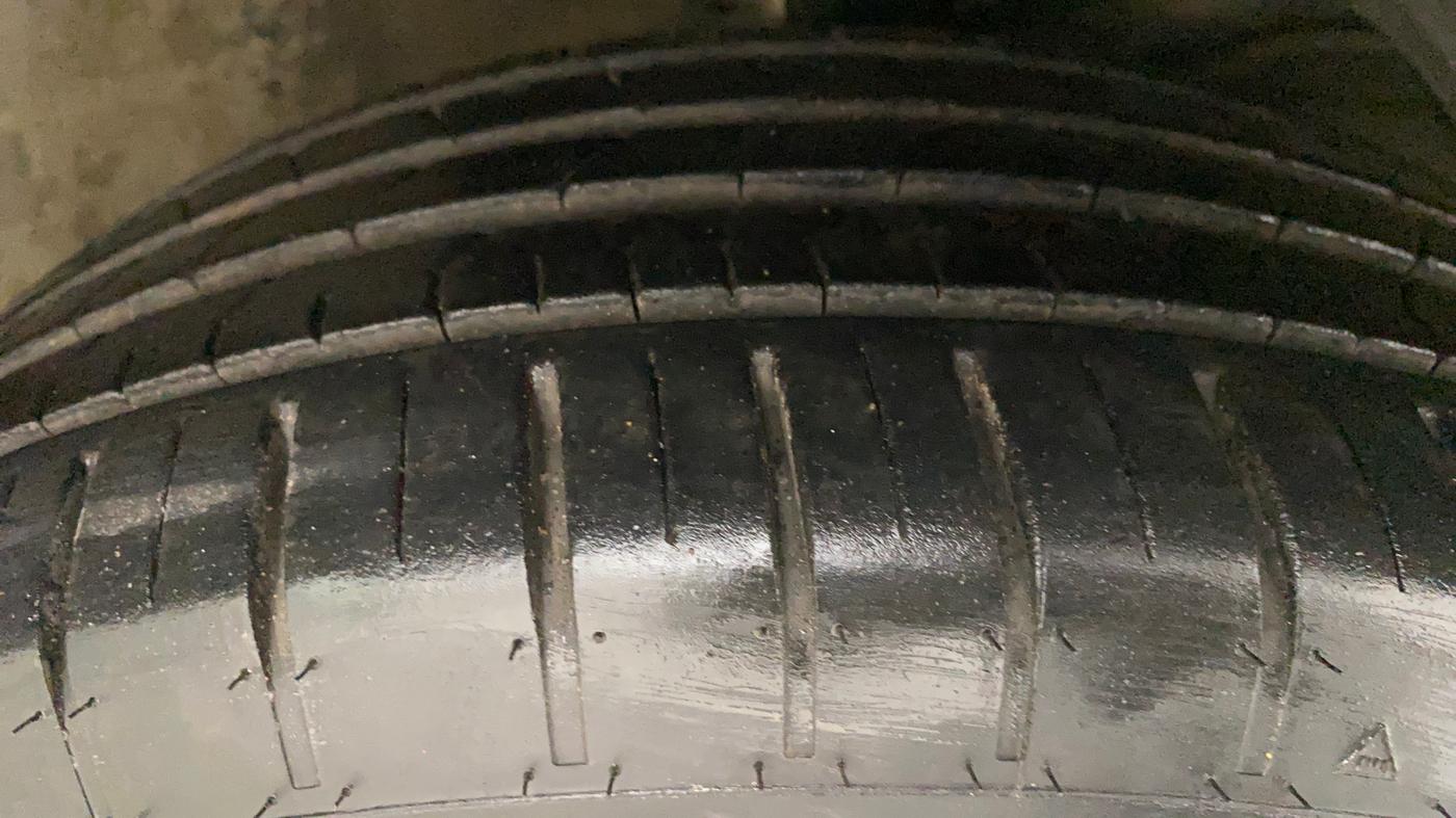 2018 Maruti Baleno ALPHA DIESEL 1.3, Diesel, Manual, 82,882 km, Right Front Tyre Tread