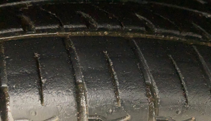 2013 Hyundai Eon ERA +, Petrol, Manual, 15,332 km, Right Rear Tyre Tread