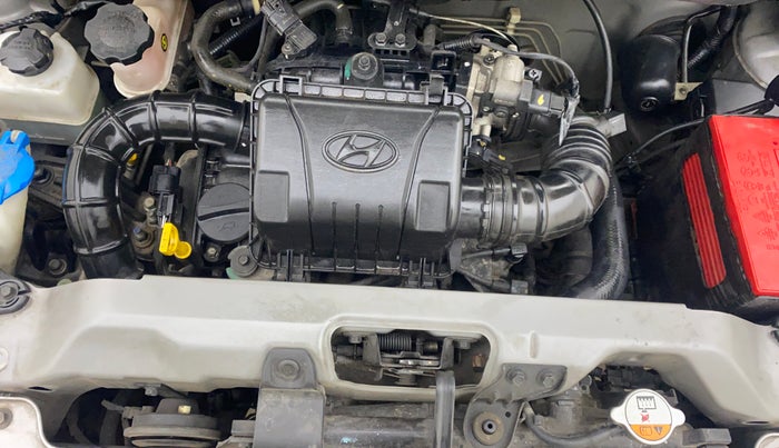 2013 Hyundai Eon ERA +, Petrol, Manual, 15,332 km, Engine View