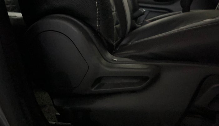 2020 Tata Tiago XZ PETROL, Petrol, Manual, 75,062 km, Driver Side Adjustment Panel