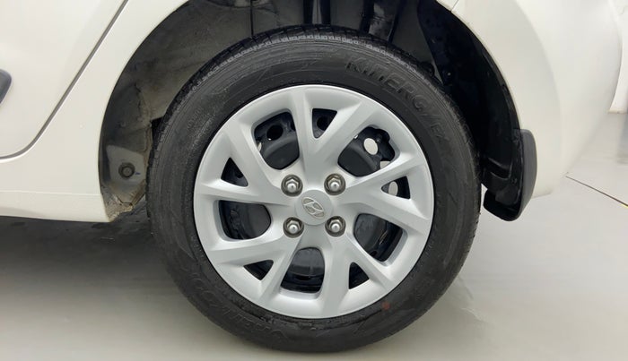 2018 Hyundai Grand i10 MAGNA 1.2 VTVT, Petrol, Manual, 11,635 km, Left Rear Wheel