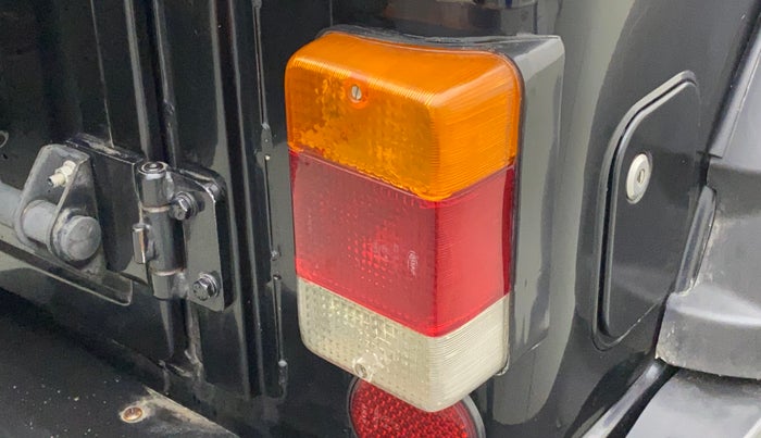 2019 Mahindra Thar CRDE 4X4 BS IV, Diesel, Manual, 36,685 km, Right tail light - Minor damage