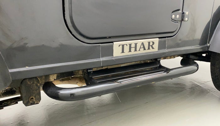 2019 Mahindra Thar CRDE 4X4 BS IV, Diesel, Manual, 36,685 km, Right running board - Paint is slightly faded