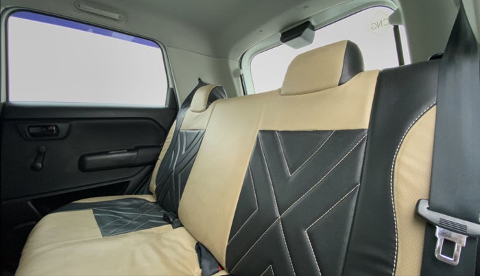 2019 Maruti New Wagon-R 1.0 Lxi (o) cng, CNG, Manual, 85,079 km, Right Side Rear Door Cabin
