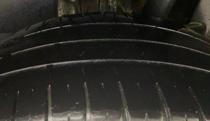 2021 Maruti Swift ZXI, Petrol, Manual, 59,321 km, Left Rear Tyre Tread